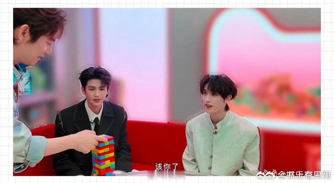谁被丁程鑫的好六vlog戳中了？游戏里的调皮互坑、舞台上的卡点封神，少年感与综艺