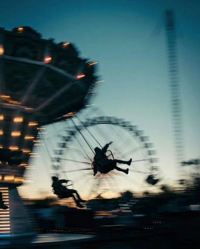 “真正给你撑腰的,是银行的存款,  知识的储备和做事果断,  是心中那个打不败的