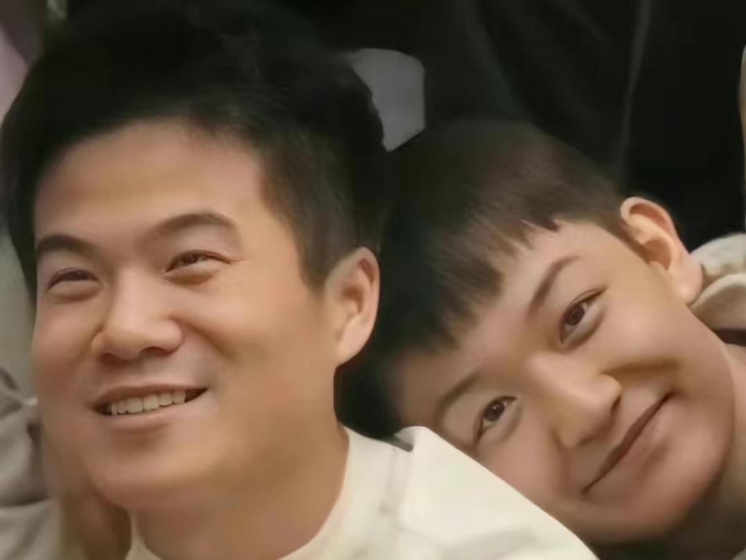 事实向来如此：选择远胜努力，择人同行，方行致远。
 
昔日唱响《今天是个好日子》