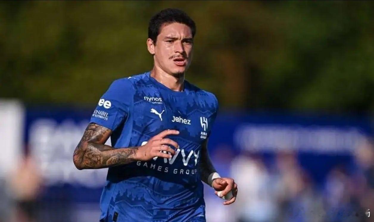 年薪2500万却无球可踢！努涅斯亚冠出局后彻底躺平，专心备战世界杯引热议亚冠联赛