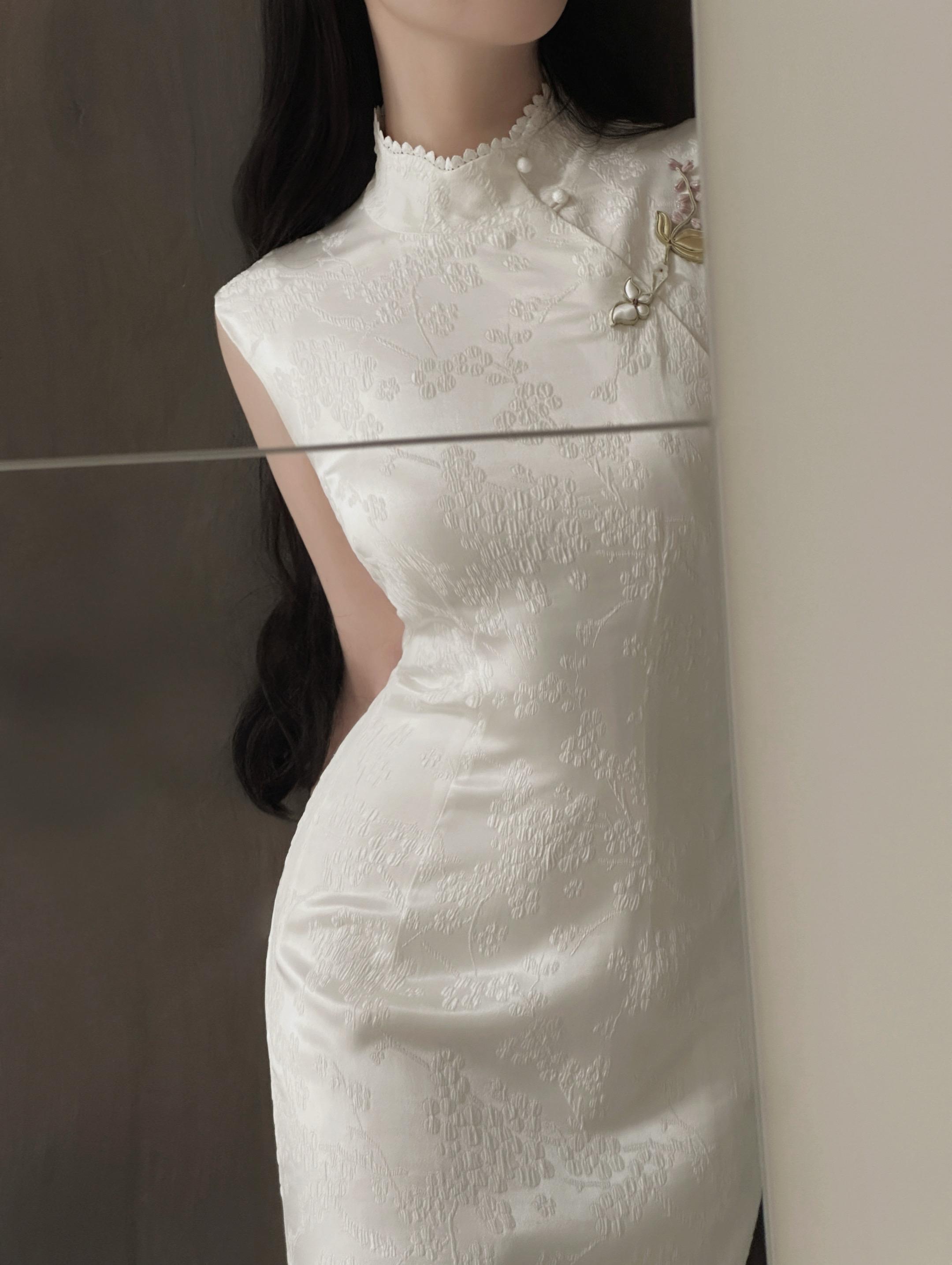 收到的美丽旗袍。