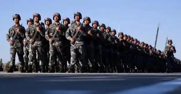 台湾统一后，到底要驻多少兵？答案可能真让你想不到！香港750万人，驻扎兵力约60