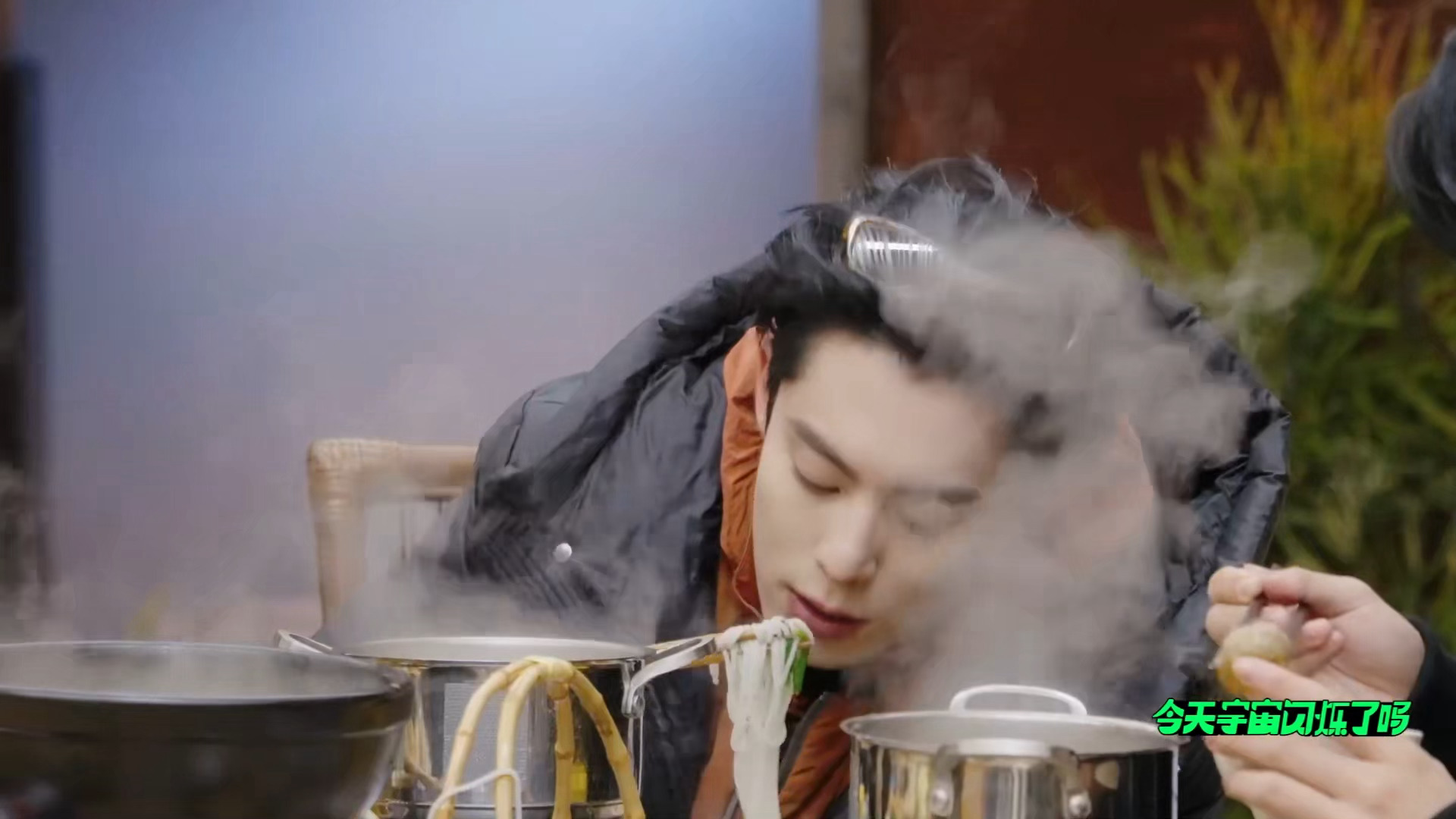 多吃点多吃点王鹤棣宇宙闪烁请注意