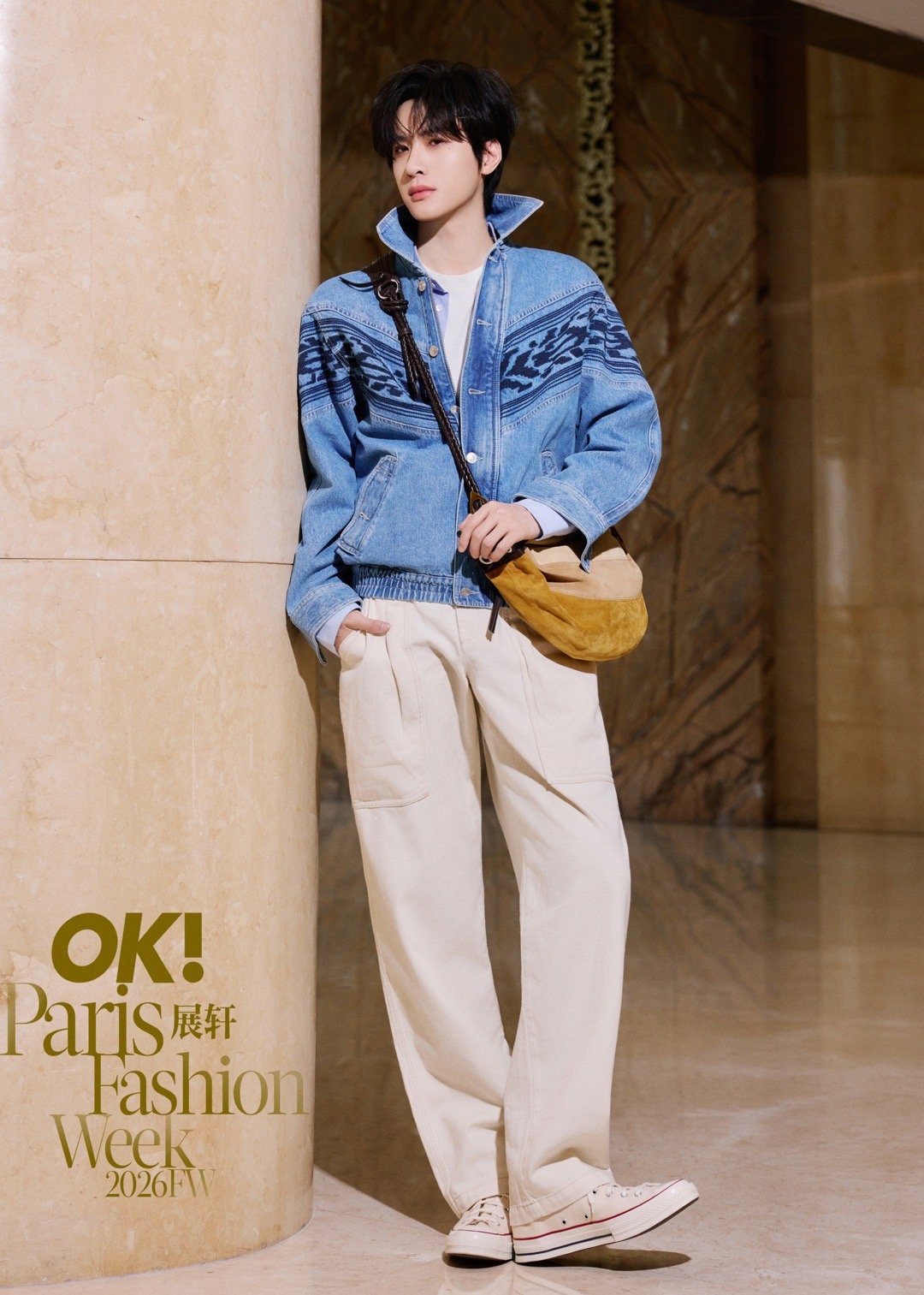 展轩也将亮相巴黎时装周，并出席Isabel Marant 大秀，出发造型穿了带有