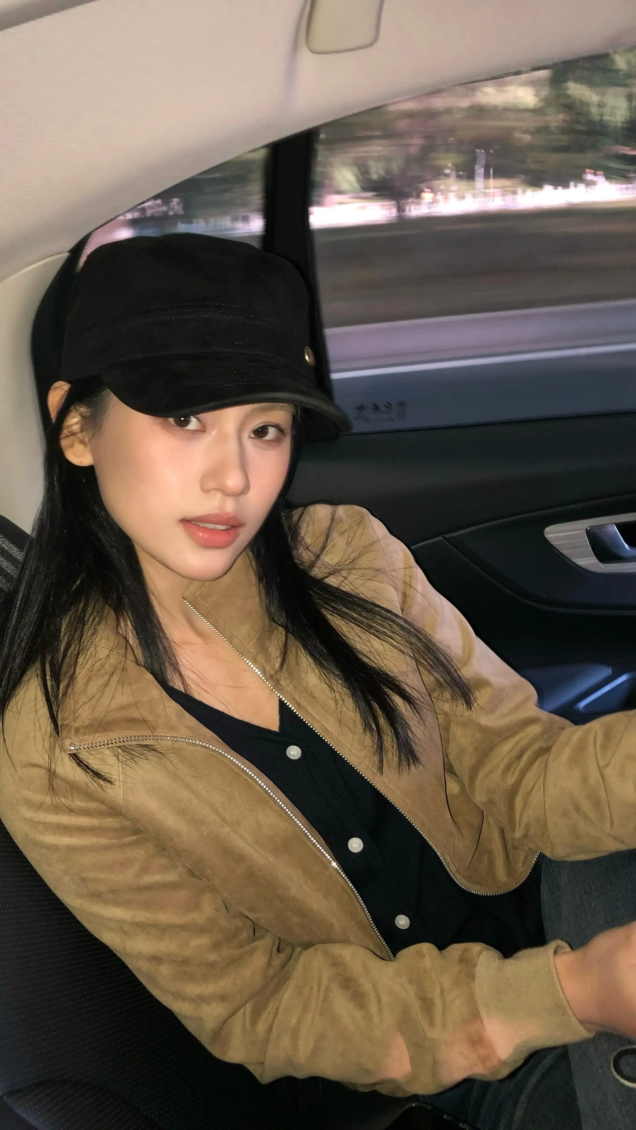 如果爱是看见灵魂 那天大地大 除你之外 我不需要任何人理解我