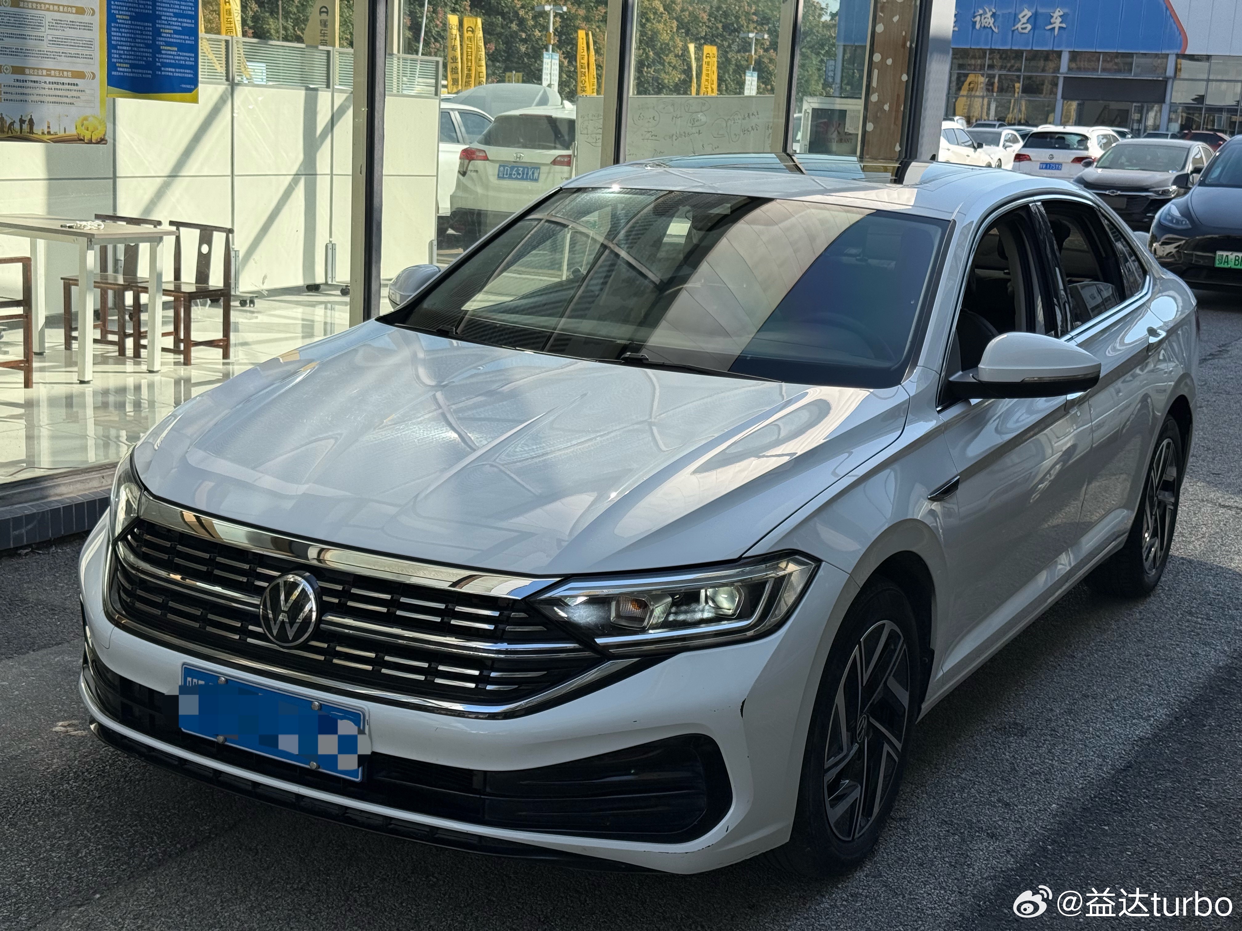 结束今天的工作，收进4台1️⃣22年路虎发现运动，7.6万公里，个人一手车，24
