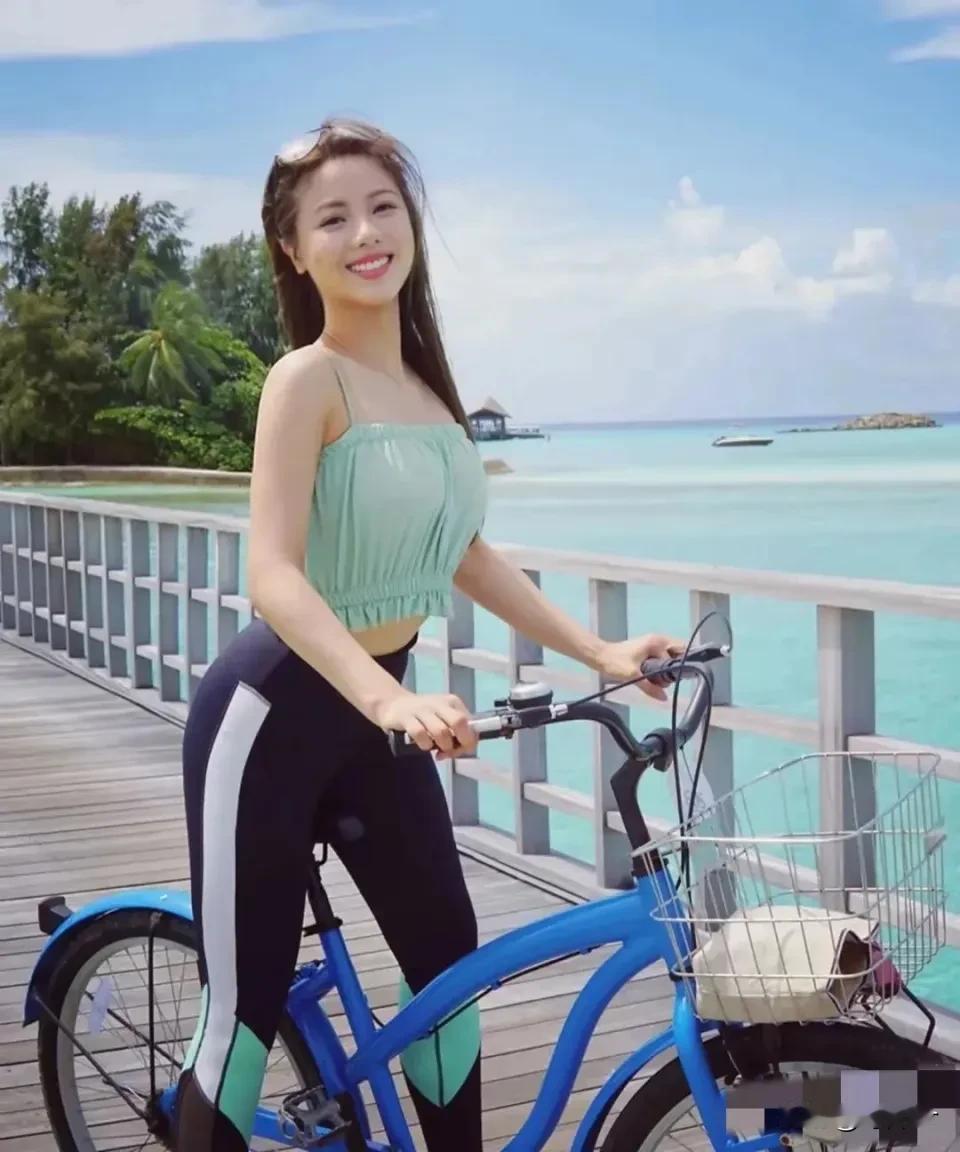 TVB港姐转型女强人，成功融资1.3亿港元，闺蜜都是豪门千金TVB女演员