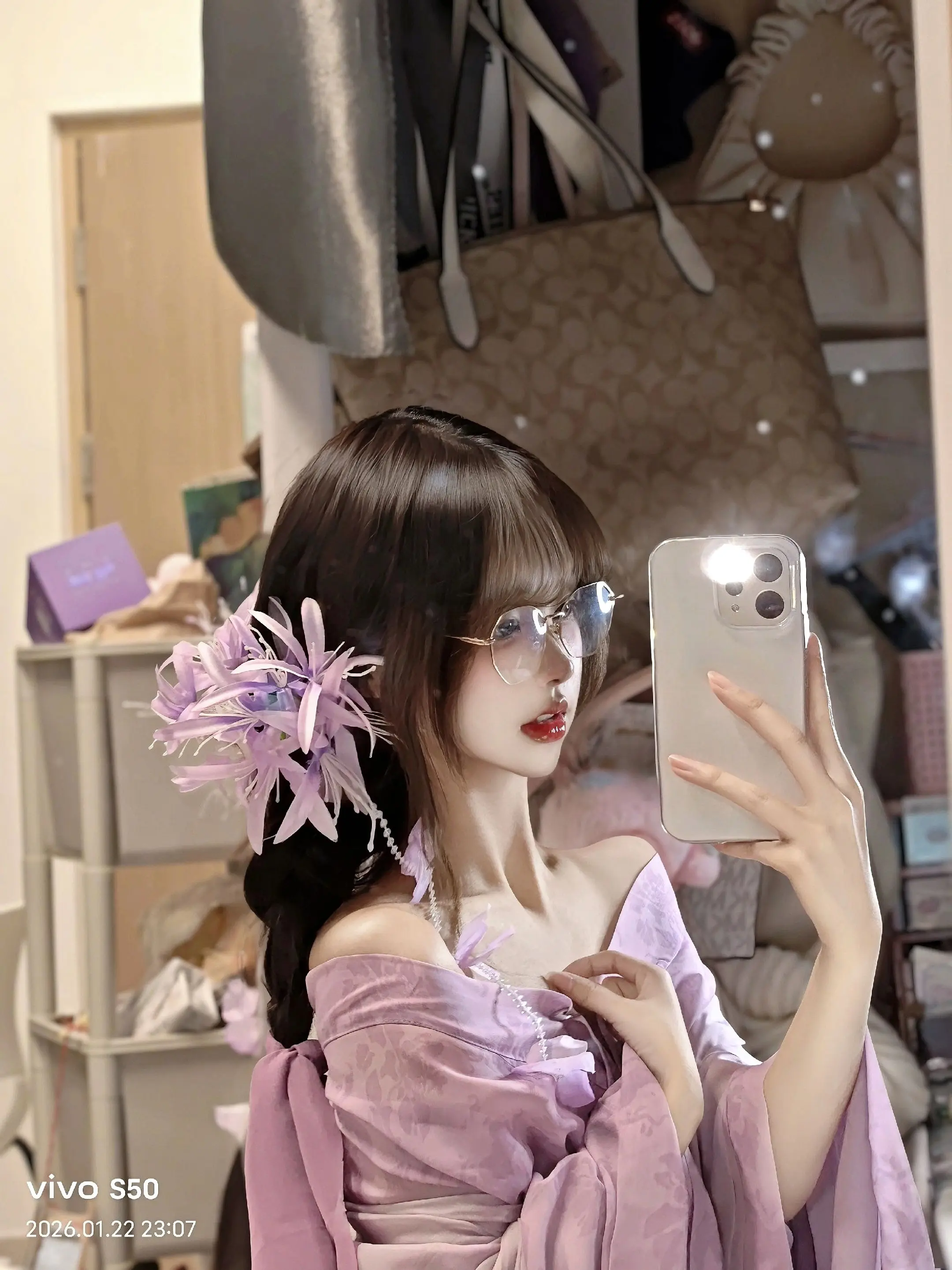 我的爱人，我要怎么和你解释，在我毫不犹豫爱你的时候，我的恐惧也同样无边无际