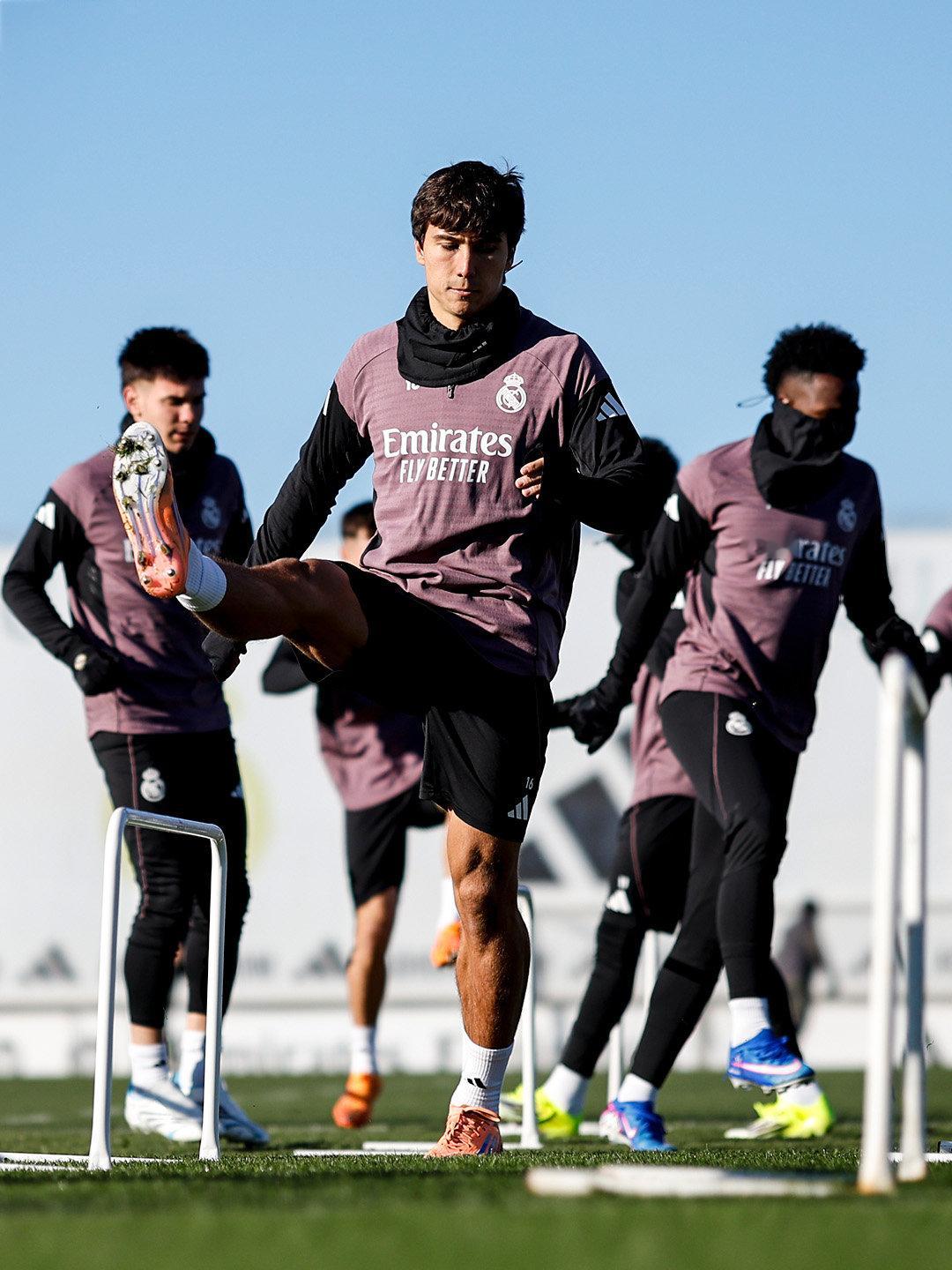 2026.1.6今日，球队前往沙特吉达前的最后一练。皇马训练halamadrid