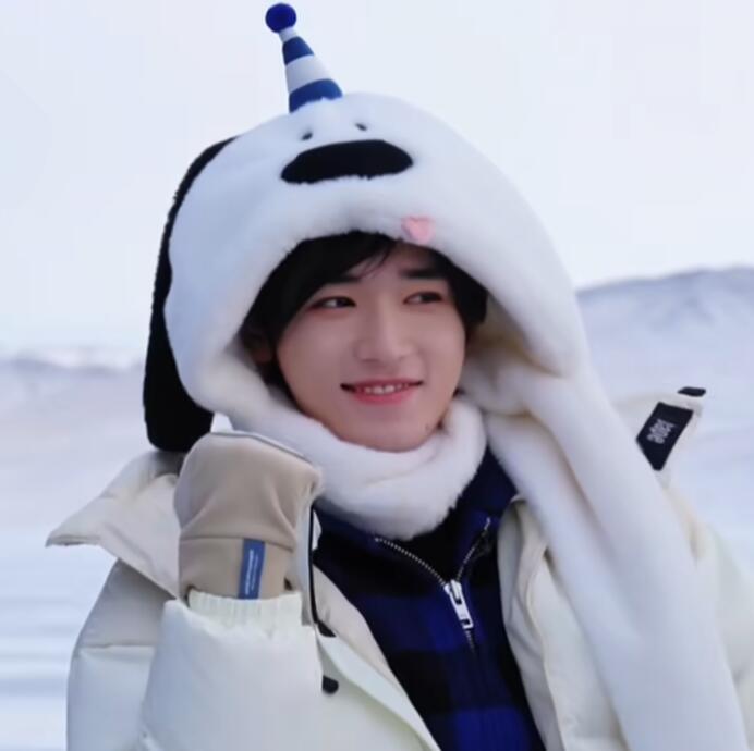 宋亚轩不明显头像+1宋亚轩  | 