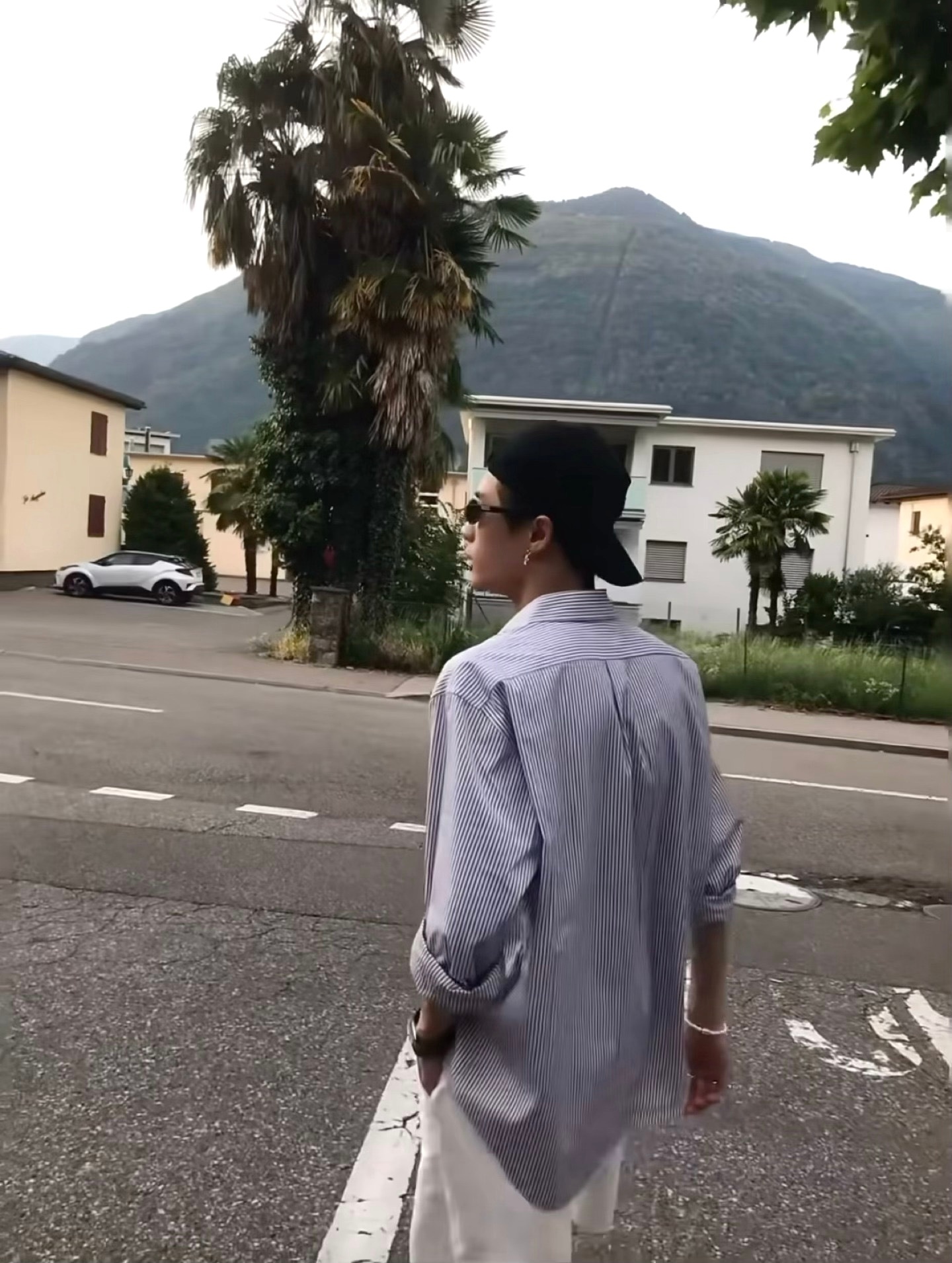 檀健次李亦非 | 檀健次谢却山 我可以跟在你身后，像影子追着光梦游~