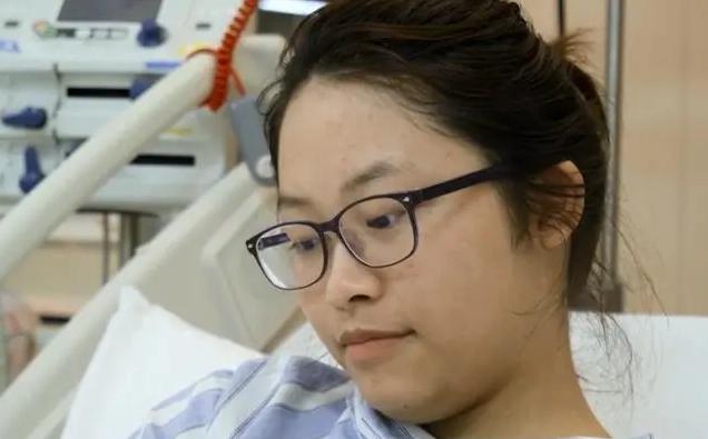 2016年，19岁女孩心脏手术做到一半，主刀医生却突然手抖着跑下手术台，手术室瞬