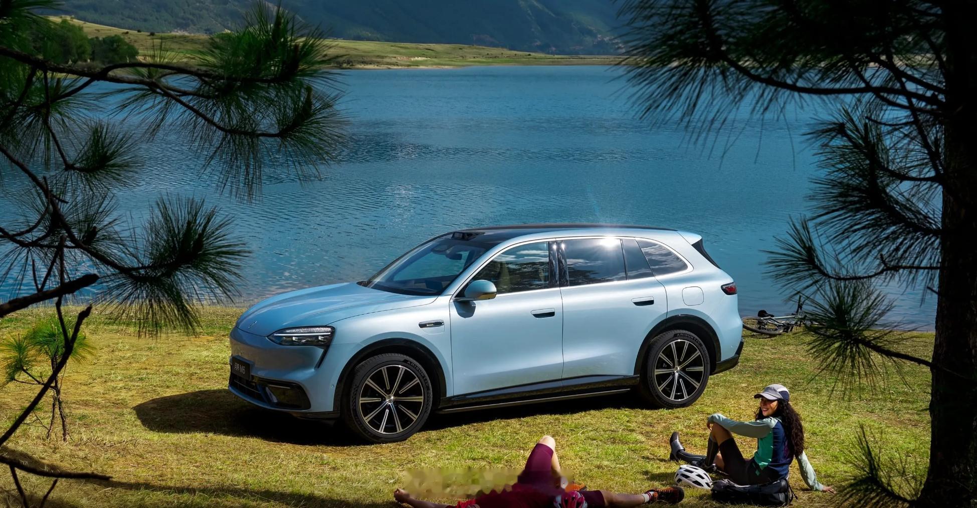 【25.98万元起！问界M6正式上市，15分钟大定突破10000台，全系896线