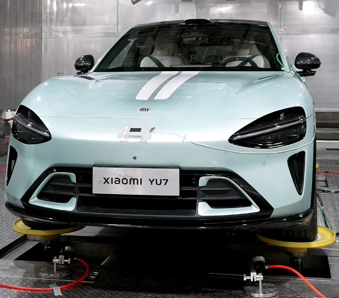 圣地巡礼了，之前一帮水军号说雷军被自家工程师骗了的实验室，实际是四立柱实验室。每