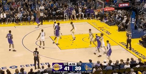 八村又进三分！湖人领先5分，勇士暂停！湖人vs勇士