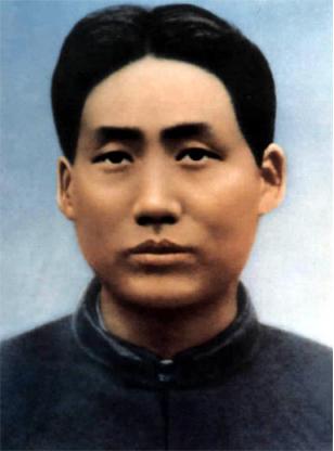[微风]1927年，毛泽东被捕后，在押去处死路上，突然对一名团丁说：“老哥，我腿