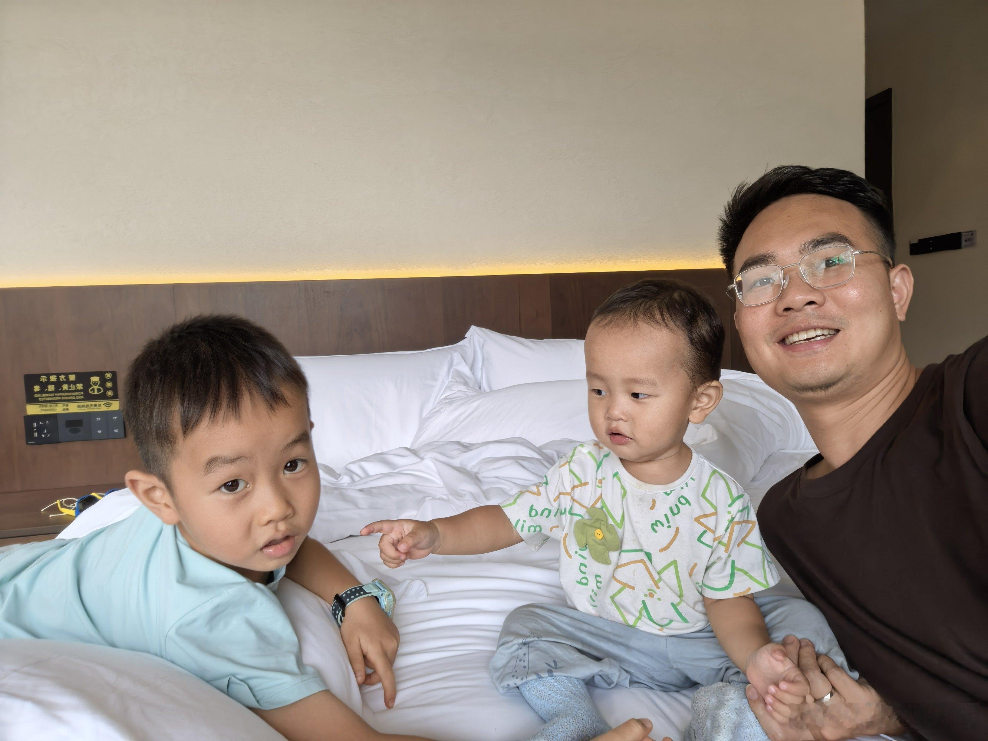 建议父亲节放在母亲节的第二天父亲节好像确实没啥存在感，今天差点忘了，作为两孩子的