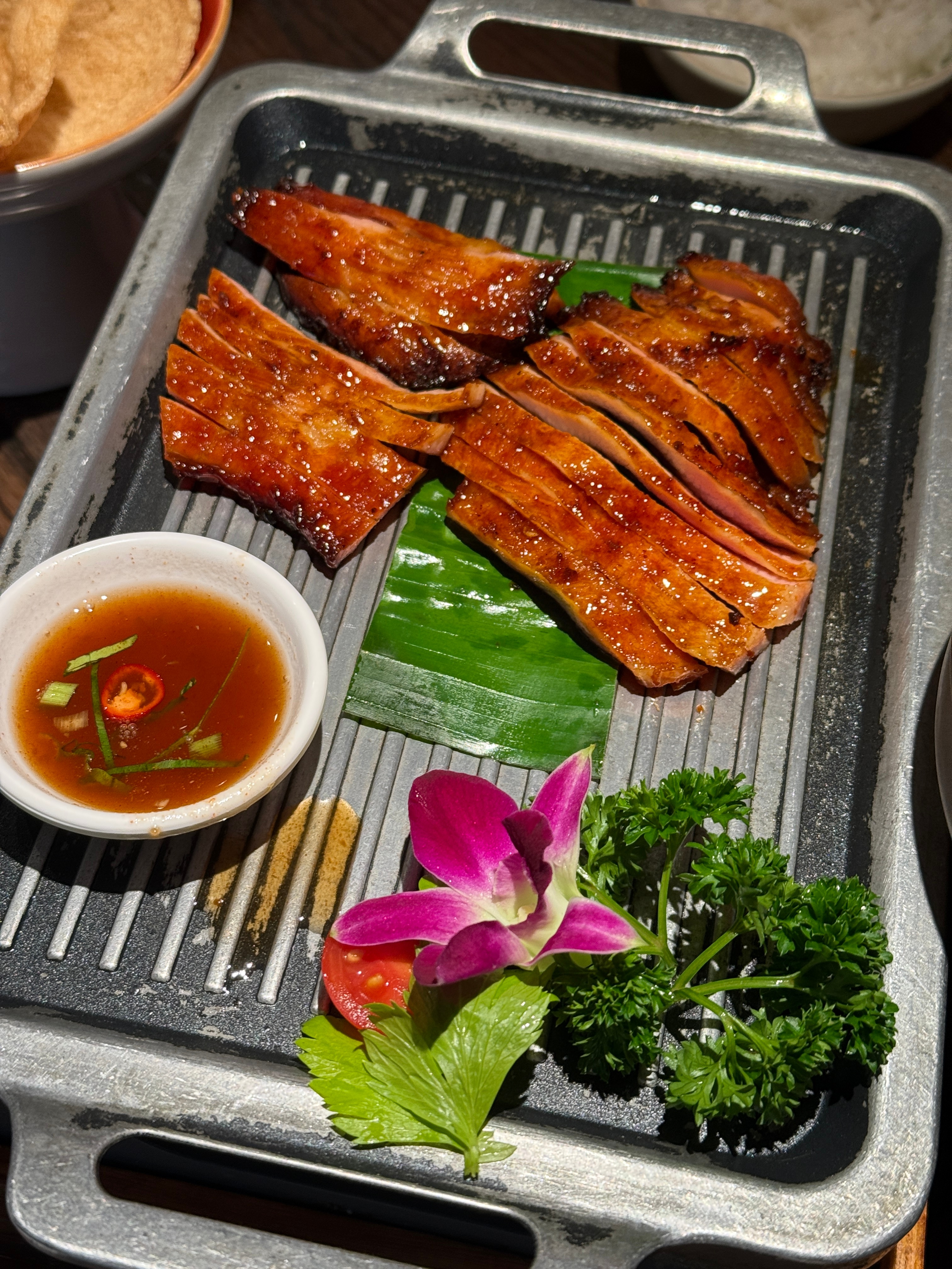 吃撑了，最近多吃点补补 ​​​