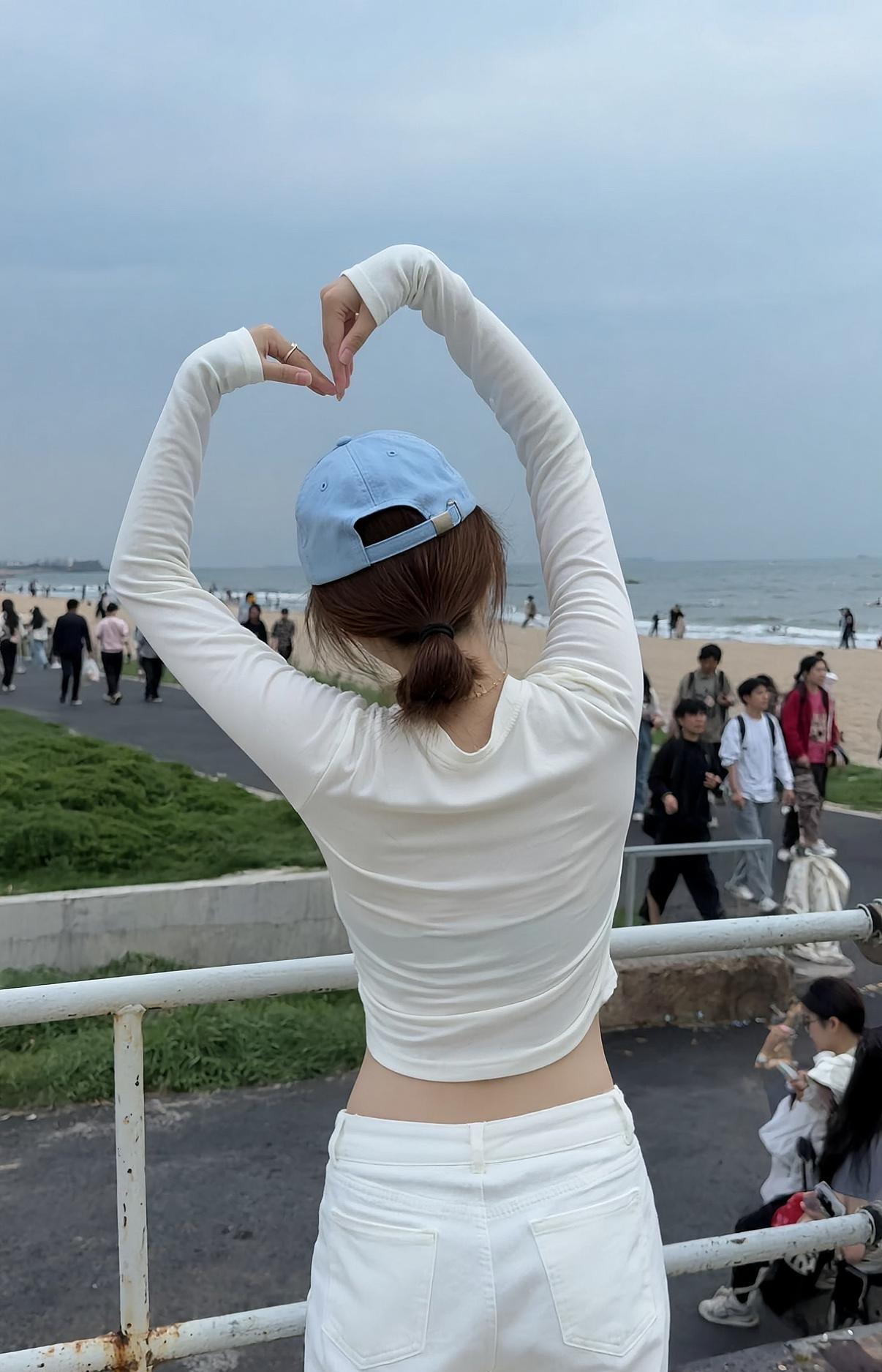 记住了宝，有人回头找你，是因为第一刀没有捅死你，想补第二刀，清醒点，情伤报不了医