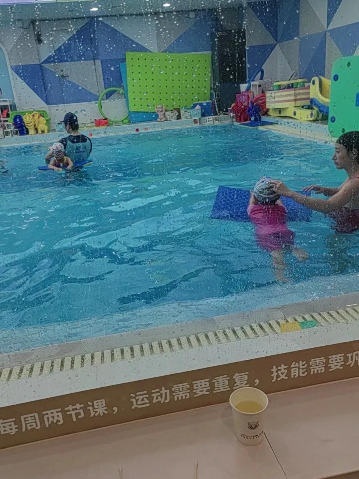 晒图笔记大赛平时星期四龙格游泳馆，象下饺子，可今天洽洽相反，估计孩子都感染甲流了