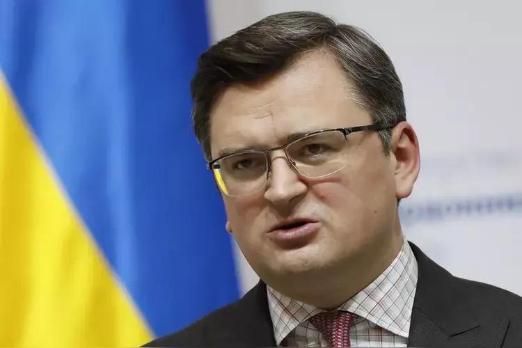 乌克兰外长呼吁全球为乌克兰捐款，帮助乌克兰人度过严冬，你愿意捐款吗？