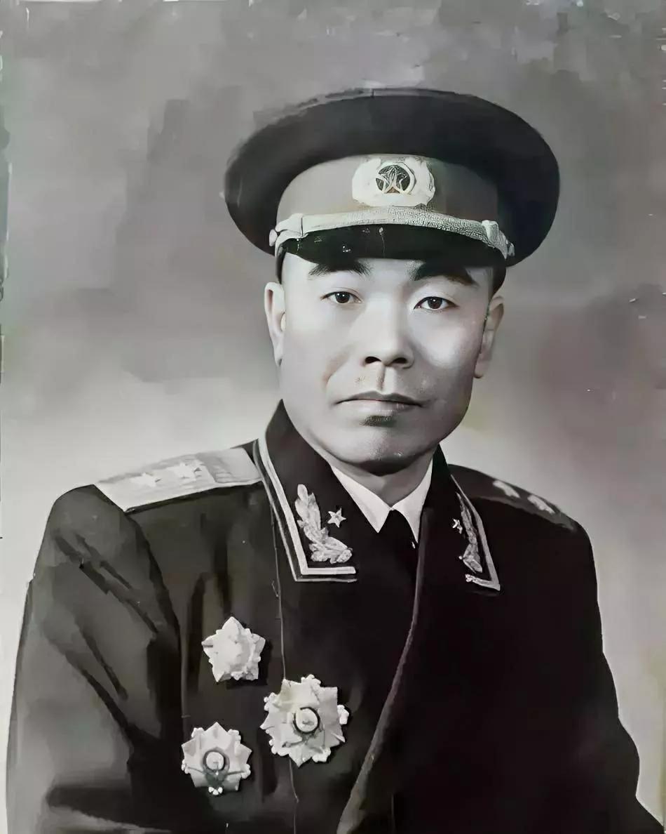 1951年，参谋长找到曾泽生，气喘吁吁地说：“老曾，这次我们50军要没了”。曾泽