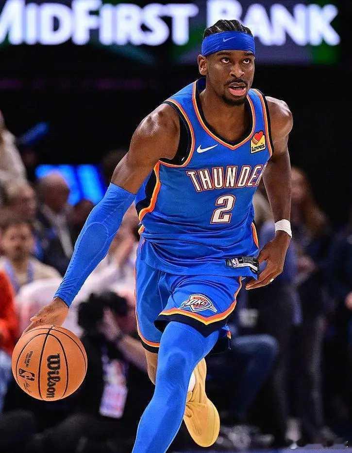 SGA37+5+7雷霆擒开拓者9连胜 杨瀚森替补8+4+3NBA新赛季常规赛继续