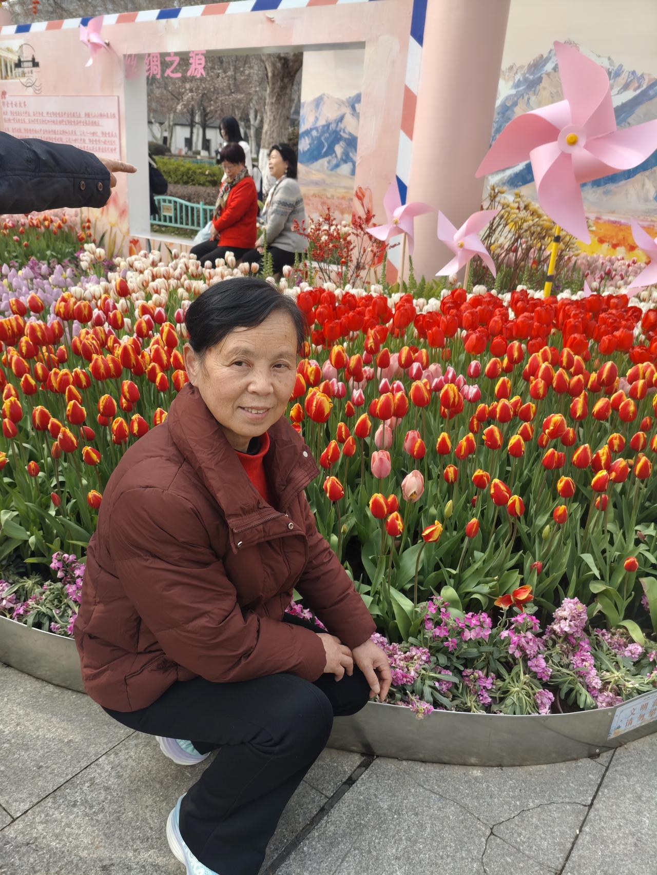 马年伊始，好事连连，国际上，中国的朋友越多，国力越强大，国内经济发展迅猛，假日经