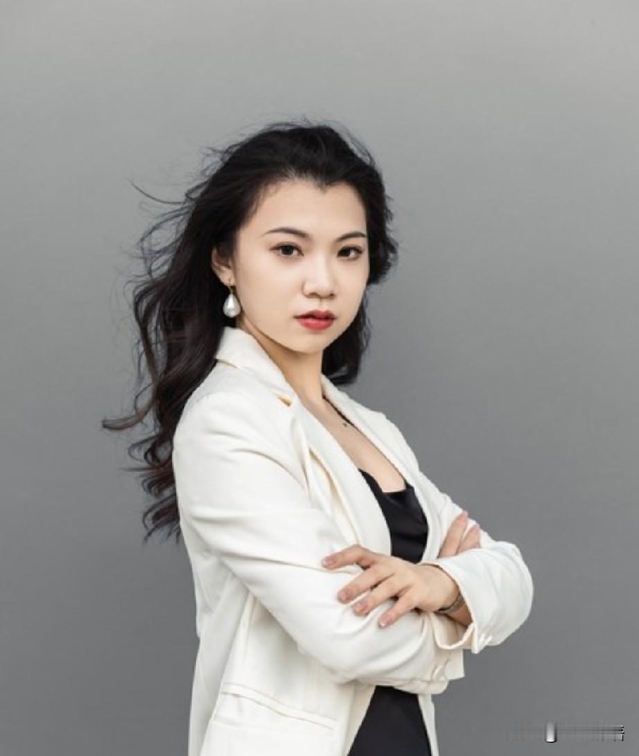 养孩子，幸福快乐比优秀重要

父母大都望子成龙、望女成凤，这是人之常情。

但是