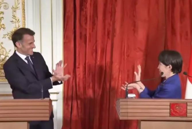 高市早苗“放大招”！

4月1日，马克龙访问日本，跟高市早苗开联合记者会。正经八