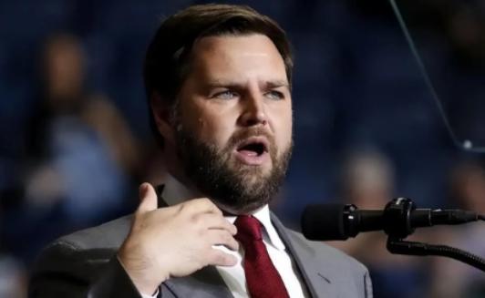 如果万斯接任了总统，美国这场较量是真的开始了……
 
说白了，特朗普连续多日消失