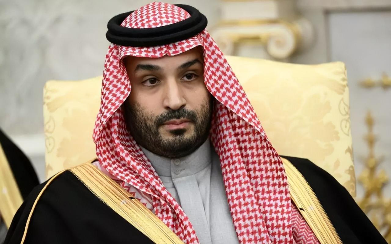 万万没想到，美国封锁霍尔木兹后，第一个翻脸的却是沙特！

4 月 13 日，《华