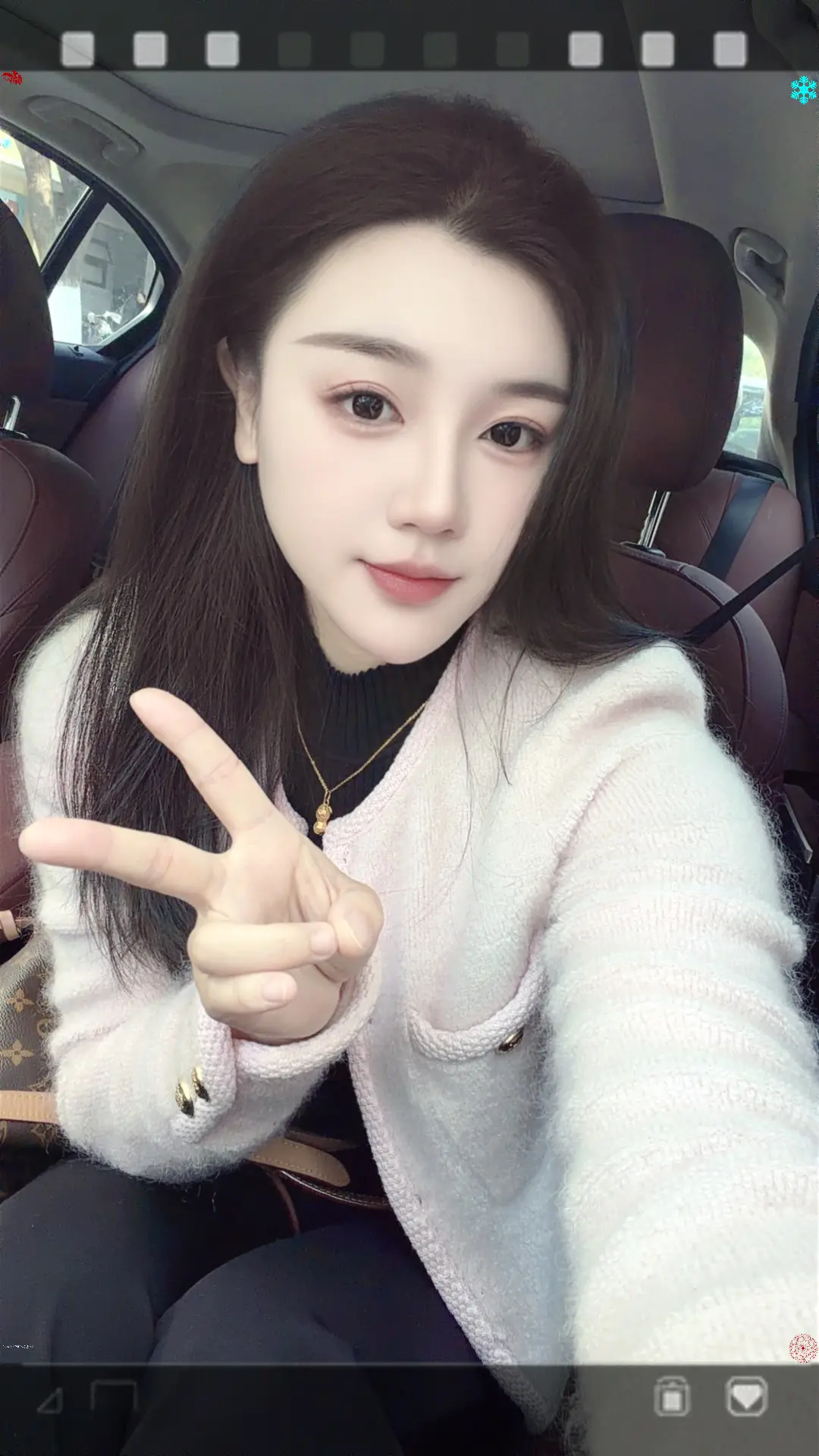 给生活比个耶 今日份的自拍