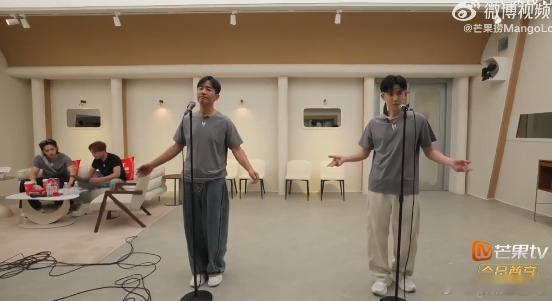 张睿抽离张睿抽离音色披荆斩棘 过往初舞台已经证明他全开麦的稳定性，这次演绎《抽离