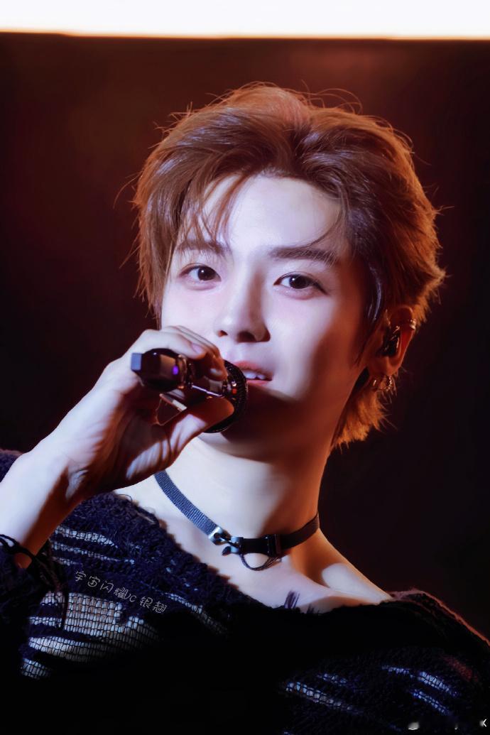 谁懂！《碧血蝉》杨无间就是宝宝！期待侯明昊演绎江湖奇案，超带感～ 