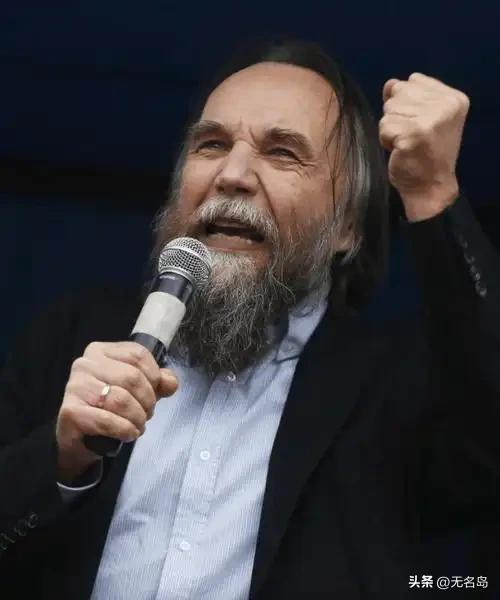 俄罗斯国师杜金曾说：中国放任委内瑞拉和伊朗沦陷，下一个遭殃的也将是中国自己。而且