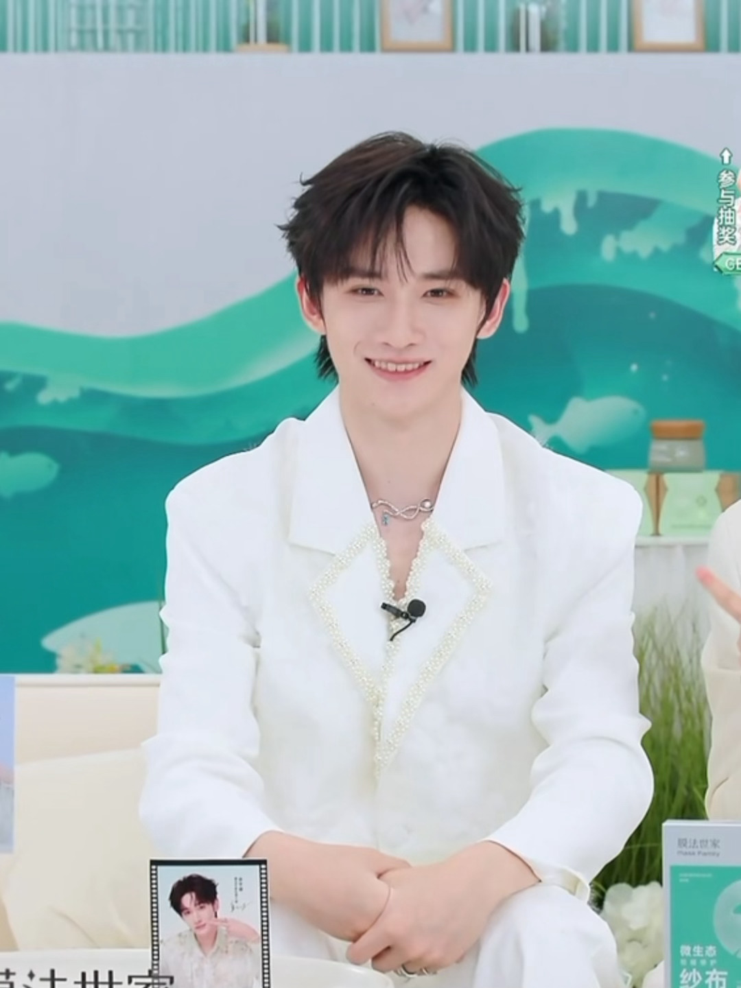 是谦虚还是吱吱吱明 