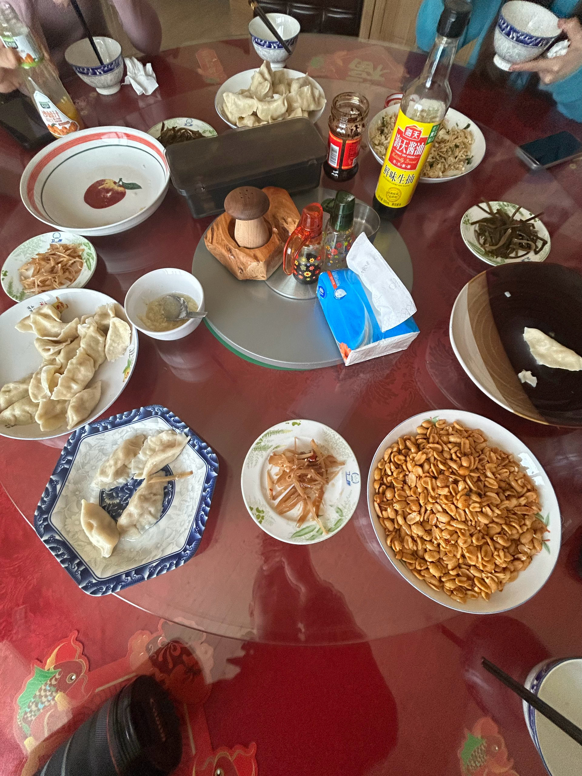 昨晚到北极村了，还是起点，老板娘给我的房间准备了水果，欢迎我大老远再来到北极村，