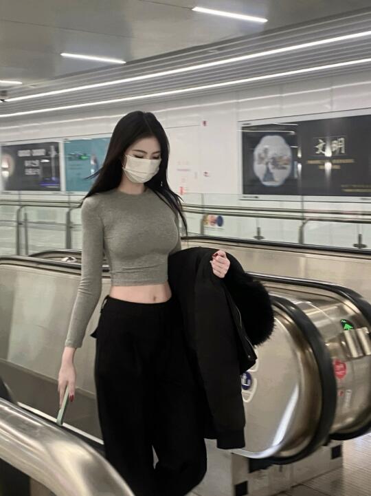我那从小家境很好的职场女leader