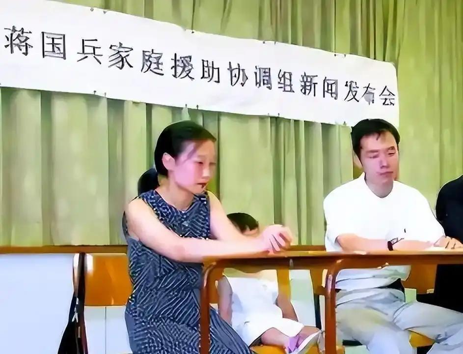 2006年7月21日凌晨，加拿大多伦多的立交桥上，一个身影纵身跃下结束了自己的生
