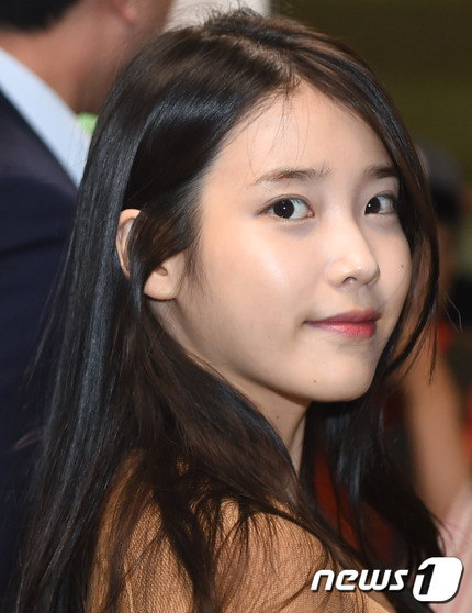IU  ❤️IU韩国第一女solo 2015年时光机🐥150828 IU仁川机