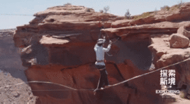 王一博百米高空走钢索王一博100米高空走钢索 不仅是百米高空，还是在强风的环境下