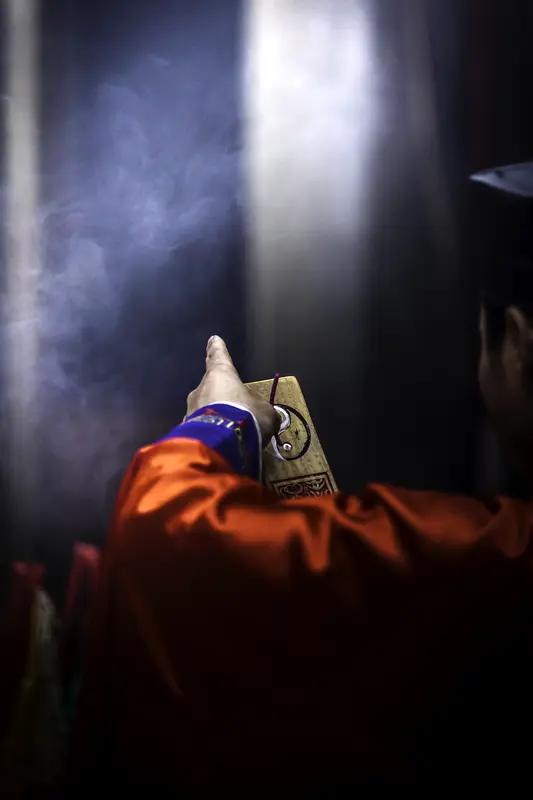 不是。
道教产生于东汉时期。
公元142年左右，张道陵在蜀地鹤鸣山创立五斗米道（