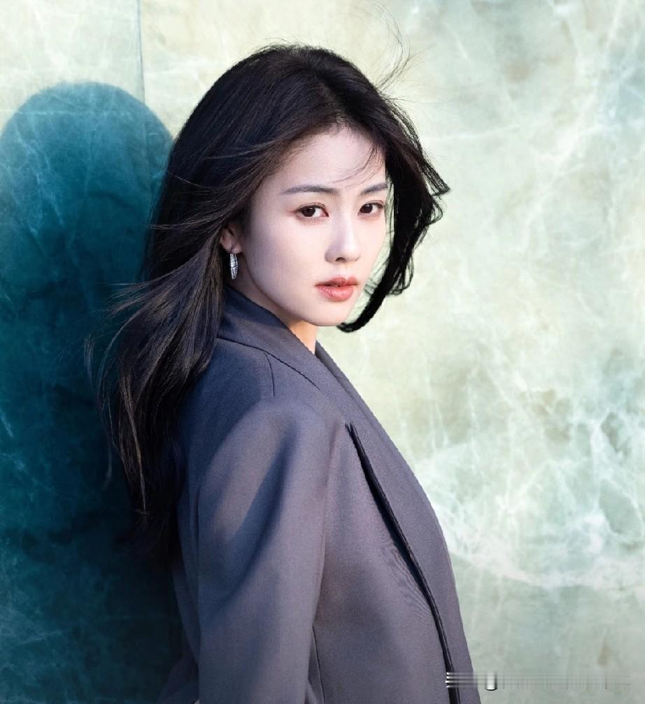 女性愿意与男性长期保持联系5个底层逻辑

女性愿意与男性长期保持联系的底层逻辑，