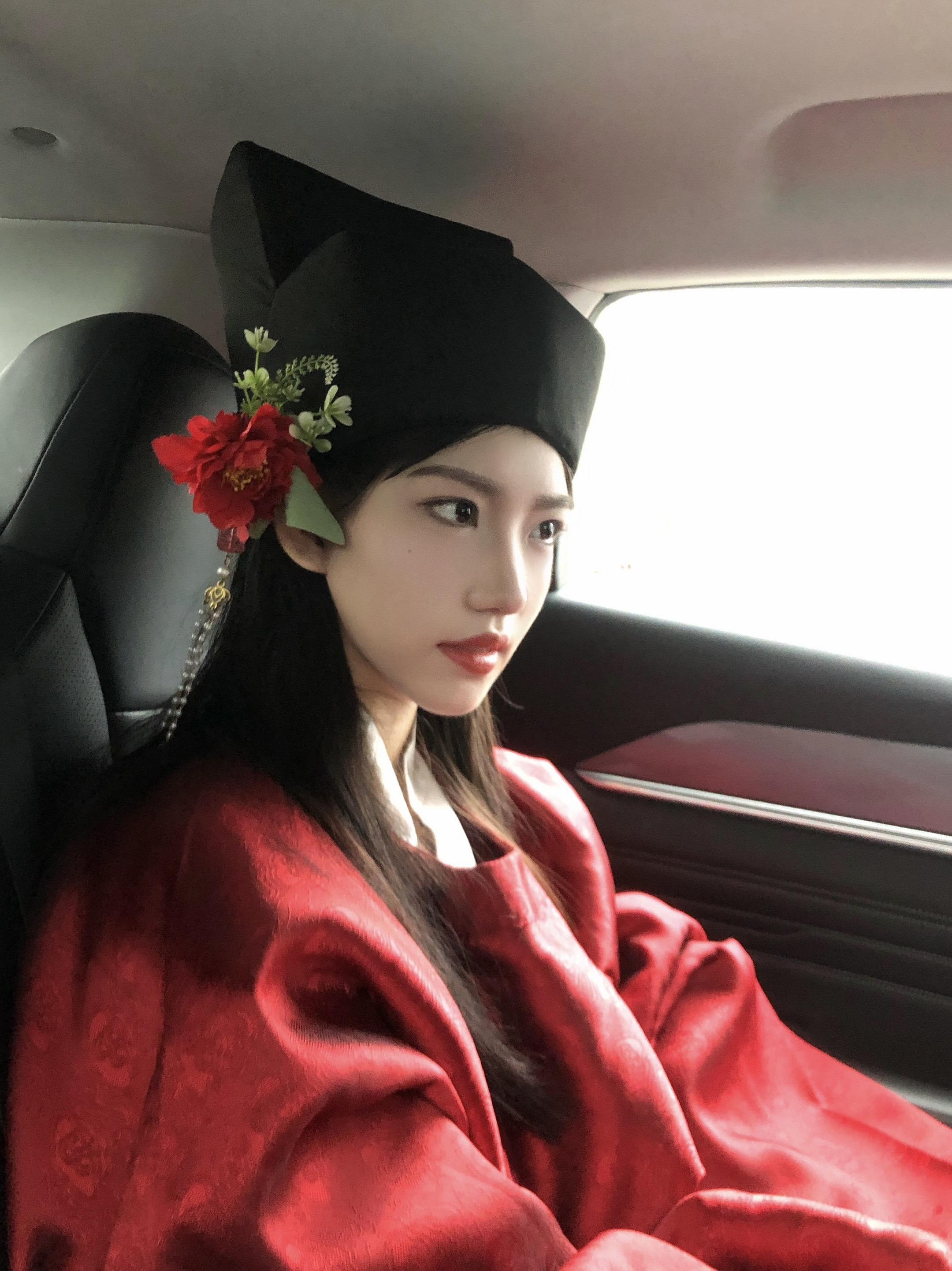 春风得意状元郎。