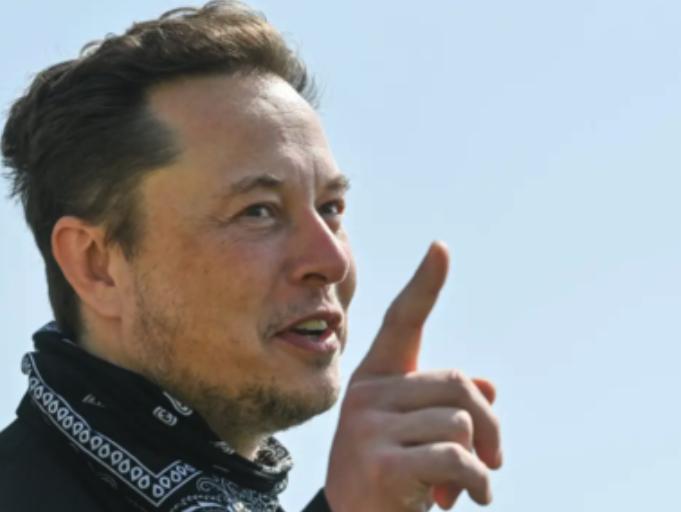 美国彻底慌了？马斯克紧急发声，语出惊人：“唯一能让美国摆脱债务危机、避免破产的办