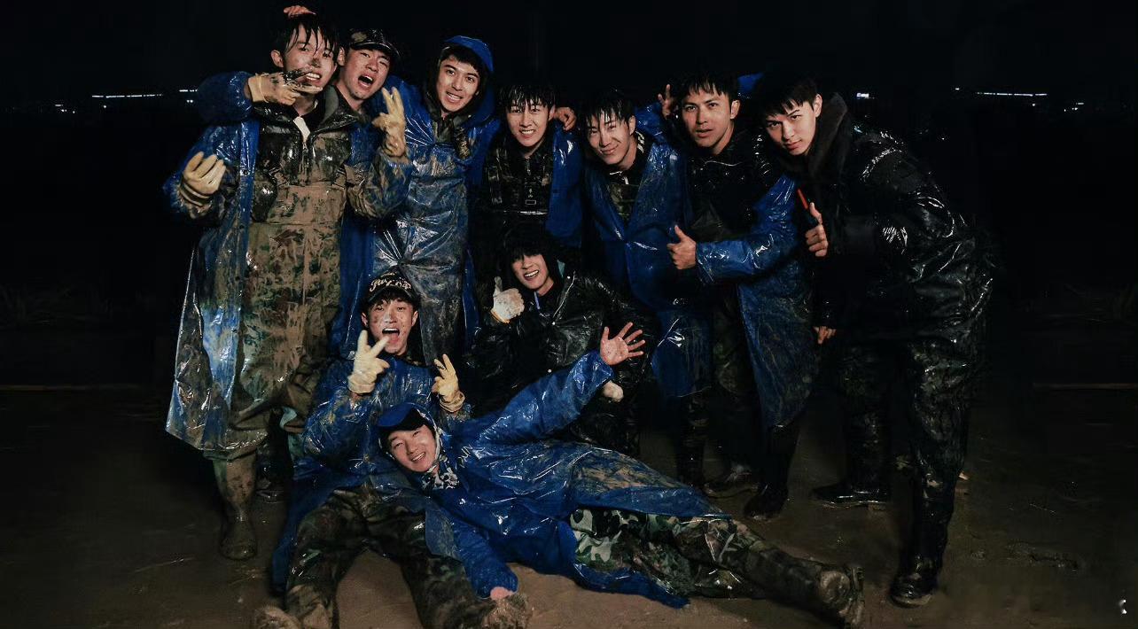 十个勤天内娱有自己的热血番 十个勤天的日常就像追热血番，群像感好温暖！他们的吵闹