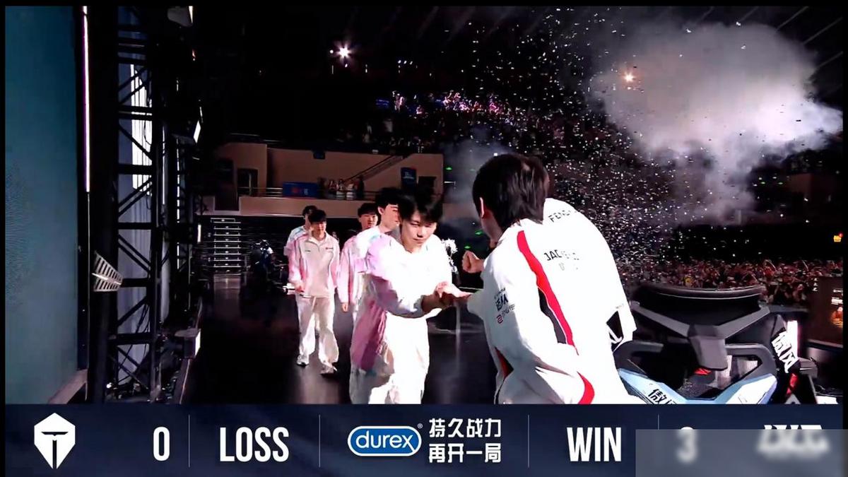 恭喜BLG，3-0轻取TES拿下第二赛段优胜者！
同时也拿到了LPL出征MSI的