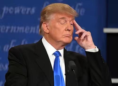 恼羞成怒！特朗普关税大棒被自家叫停，对华施压彻底失效！

    面对中国强硬反