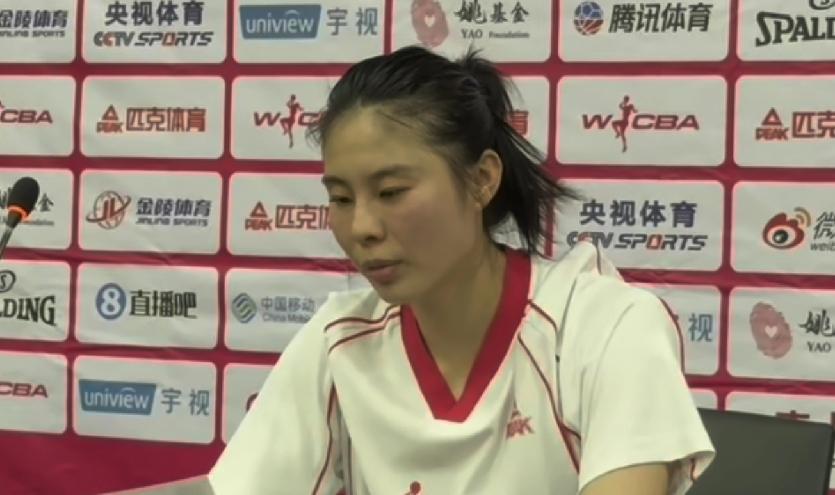 伤病影响 随着WCBA总决赛G4四川女篮80-87山西女篮，赛后王思雨采访说了三